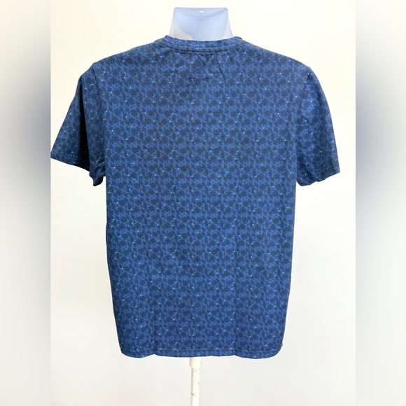 🛍️DALYDRESS Navy blue geometric print Men’s pullover size L. - Picture 4 of 12